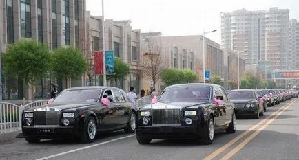Inchirieri auto pentru nunta în Yekaterinburg, mașini personalizate, comanda o procesiune de nunta (Ekaterinburg) Inchirieri auto pentru nunta în Yekaterinburg, mașini personalizate, comanda o procesiune de nunta