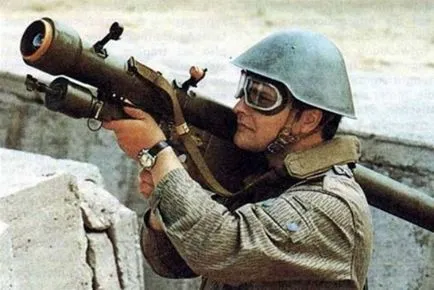 MPADS sistem de ac 9k38 de rachete portabile de apărare aeriană, aparate, caietul de sarcini marțiale (rachete) ac MANPADS sistem 9k38 de rachete portabile de apărare aeriană, dispozitiv, caietul de sarcini marțiale