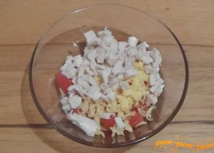 reteta salata cu pui, brânză și roșii
