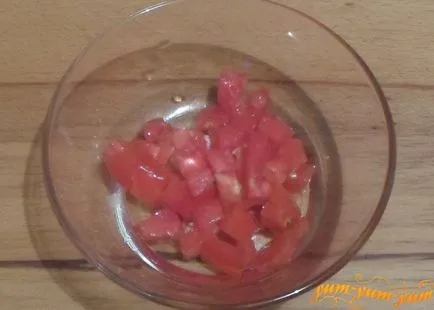 reteta salata cu pui, brânză și roșii