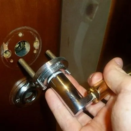 Reparare usi mâner de intrare pentru diferite tipuri de daune (rupere) Reparare usi mâner de intrare pentru diferite tipuri de daune