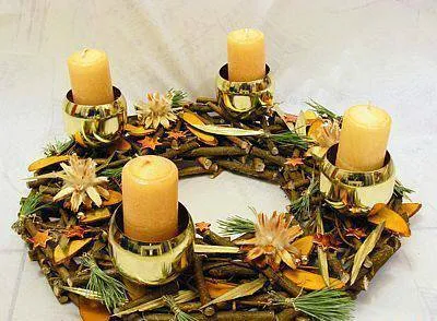 Crăciun coroană de flori - Coroana de Advent (cum se face) Crăciun coroană de flori - Coroana de Advent