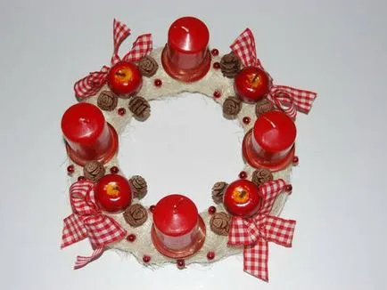 Crăciun coroană de flori - Coroana de Advent (lumânări) Crăciun coroană de flori - Coroana de Advent
