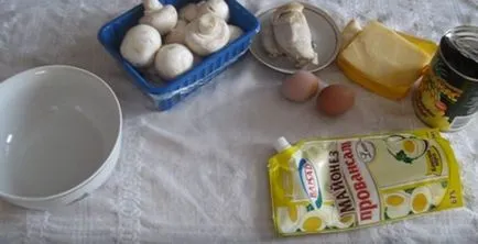 Salata de pui cu ananas și simplu syrom- și rețete delicioase