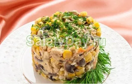 Salata cu ficat de pui si castraveti murati - câteva opțiuni