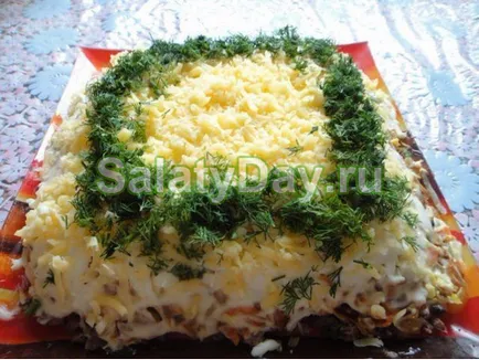 Salata cu ficat de pui si castraveti murati - câteva opțiuni