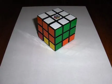 Asamblarea cubul Rubik, capriciu regulat (cub) Asamblarea cubului Rubik, o altă ciudățenie