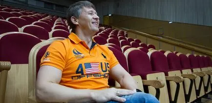 Sergei Isayev, director al „găluște Ural“ „netievsky a fost“ găluște în tigaie, „Acum, el (dealerii oficiali ai umor în România) Sergei Isayev, director al „găluște Ural“ „netievsky a fost“ găluște în tigaie, „el acum