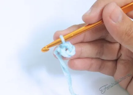 pălării Crochet pentru nou-născuți - scheme, clasa de master și o lecție de film (Beanie) pălării Crochet pentru nou-născuți - scheme, clasa de master și o lecție video de