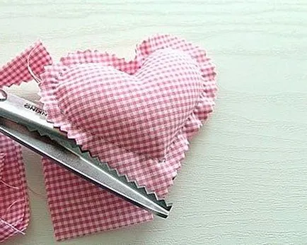 Inimi de tesatura, cu propriile lor mâini Valentines pentru a doua jumătate!