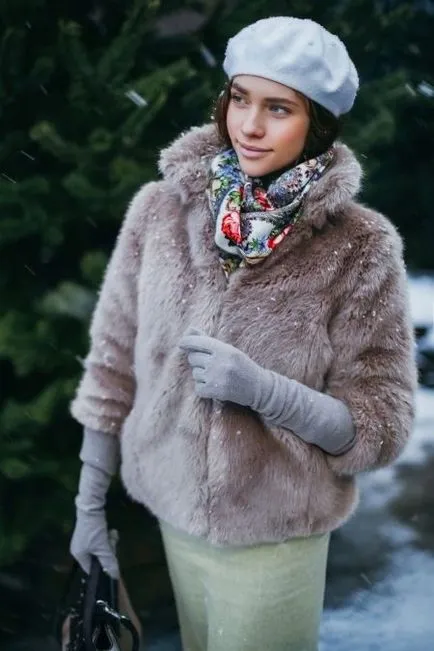 Esarfe sub o haină de nurcă (55 poze) cum să poarte o esarfa pentru a purta o haină de blană și dacă ceea ce va veni la maro și
