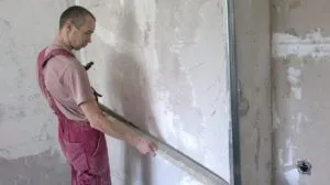 Tencuirea peretilor sub tapet, cu propriile mâini decât ipsos (ipsos nashlopok) Tincuire de pereți sub tapet cu propriile mâini decât ipsos