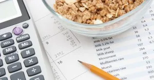 Cate calorii trebuie sa mananci pe zi, pentru a pierde in greutate (este necesar) Cate calorii trebuie sa mananci pe zi, pentru a pierde în greutate