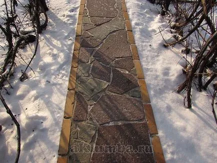 Urmăriți propriile mâini pentru a da
