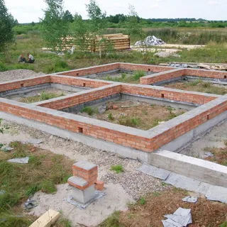 Sfaturi pentru construirea fundației, regulile de fundații și greșeli în timpul construcției