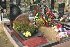 Costul monumentului de pe mormânt - de la RUB (mormânt) Costul monumentului de pe mormânt - de la RUR
