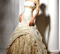 Nunta rochie de culoare strălucitoare alternativă la imaginea albă a miresei!