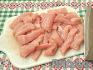 tocană de porc cu rosii si ardei - preparare pas cu pas, cu fotografii