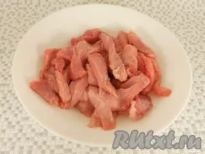 tocană de porc cu rosii si ardei - preparare pas cu pas, cu fotografii