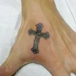 Tatuaj Cross 5 specii, 15 valori, 80 din cele mai bune fotografii și schițe