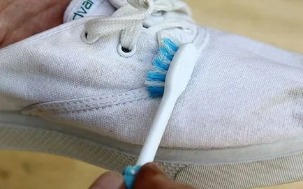 pantofi Fabric de îngrijire de zi cu zi, metode de curățare, îndepărtarea petelor (țesut) pantofi Fabric de îngrijire de zi cu zi, metode de curățare, îndepărtarea petelor
