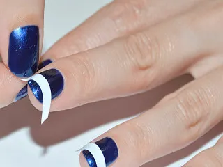 Stencil pentru tehnologia de aplicare unghii de design, avantajele și dezavantajele