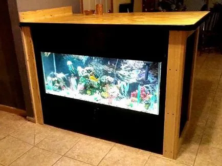 Stand cu mâinile fotografie acvariu și desen (mână) Stand cu mâinile fotografii și desene acvariu