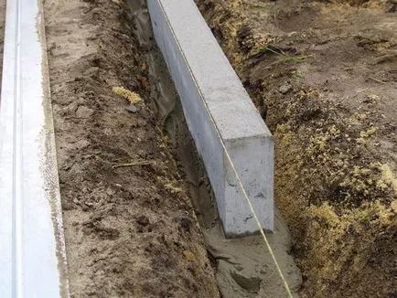 Instalarea borduri de trotuar cu mâinile (instalarea bordurilor) Instalarea borduri pentru trotuar cu mâinile