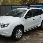 Conducerea pe crossover-ul Nissan - Terrano Masina