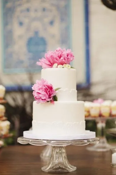 Tendința de flori decor tort de nunta