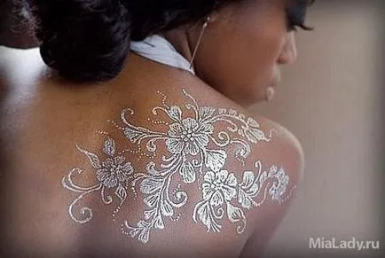 tatuaj henna la domiciliu