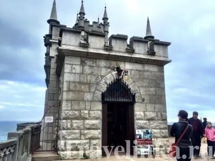 „Cuibul Randunicii“ Yalta, un site despre care călătoresc în jurul lumii (cuib) „Cuibul Randunicii“ Yalta, un site despre care călătoresc în jurul lumii