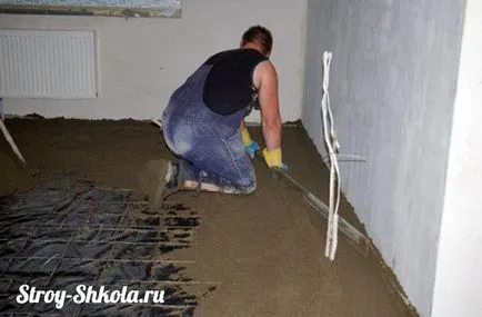 Turnând podeaua de beton în garaj - instrucțiunea pentru a afla!