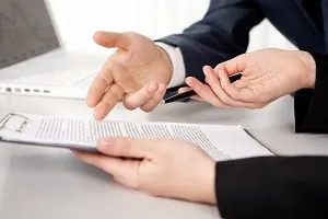 Completarea sub forma unui contract de muncă cu un angajat