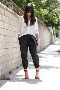 Pentru femei pantaloni banane pentru a alege modelul elegant (model) Pentru femei pantaloni banane alege modelul elegant