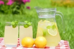 Gras fata de piele ce să facă la domiciliu, motivele (condiții) Fața Tenul gras ce să facă la domiciliu, cauzele