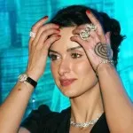 Înțeles tatuaj Tiny Kandelaki pe brațul