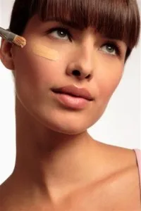 Baza de make-up care este Baza de make-up care este
