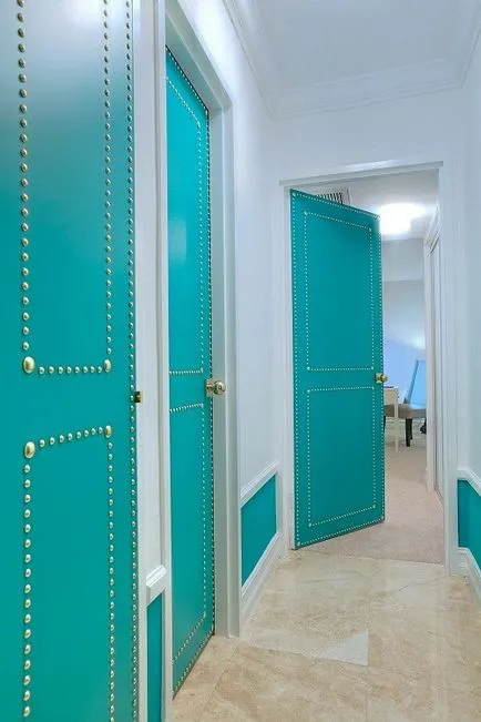 Cum de a decora ușa cu propriile mâini