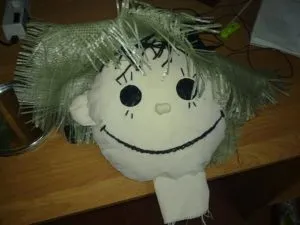 Cum sa faci o sperietoare de ciori Cum sa faci o sperietoare de ciori