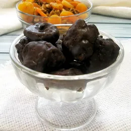 Ce să facă din fructe uscate