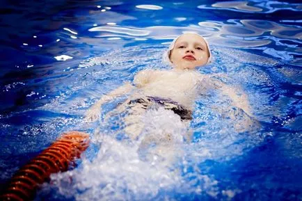 Pool ca un pește