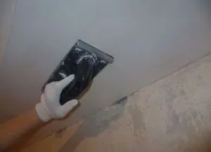 Plafonul Tencuitor