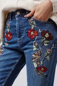 Cum de a decora blugi Cum de a decora blugi