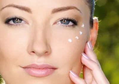 Cele mai bune comentarii crema de ochi Cele mai bune comentarii crema de ochi