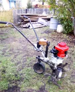 Cultivatore cu mâinile lor pentru motoblock Cultivatore cu mâinile lor pentru motoblock