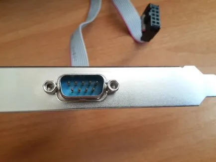 Cum se adaugă com