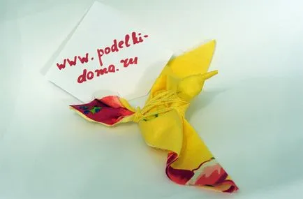 Faceți o pasăre cu mâinile