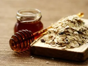 Scrub din fulgi de ovăz facial Scrub din fulgi de ovăz facial