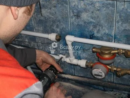Apa în casa pe care Apa în casa pe care